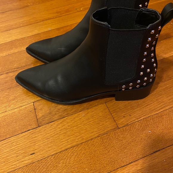 Steave Madden  leather pointy toe booties - Picture 4 of 6